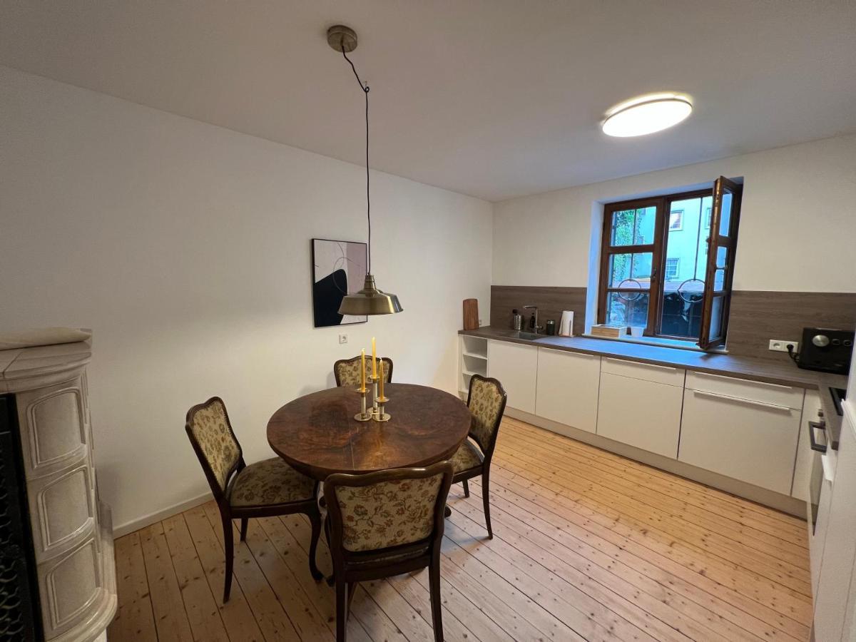 Liboria I Als Gruppe Im Denkmal Augsburgs Apartment Exterior photo